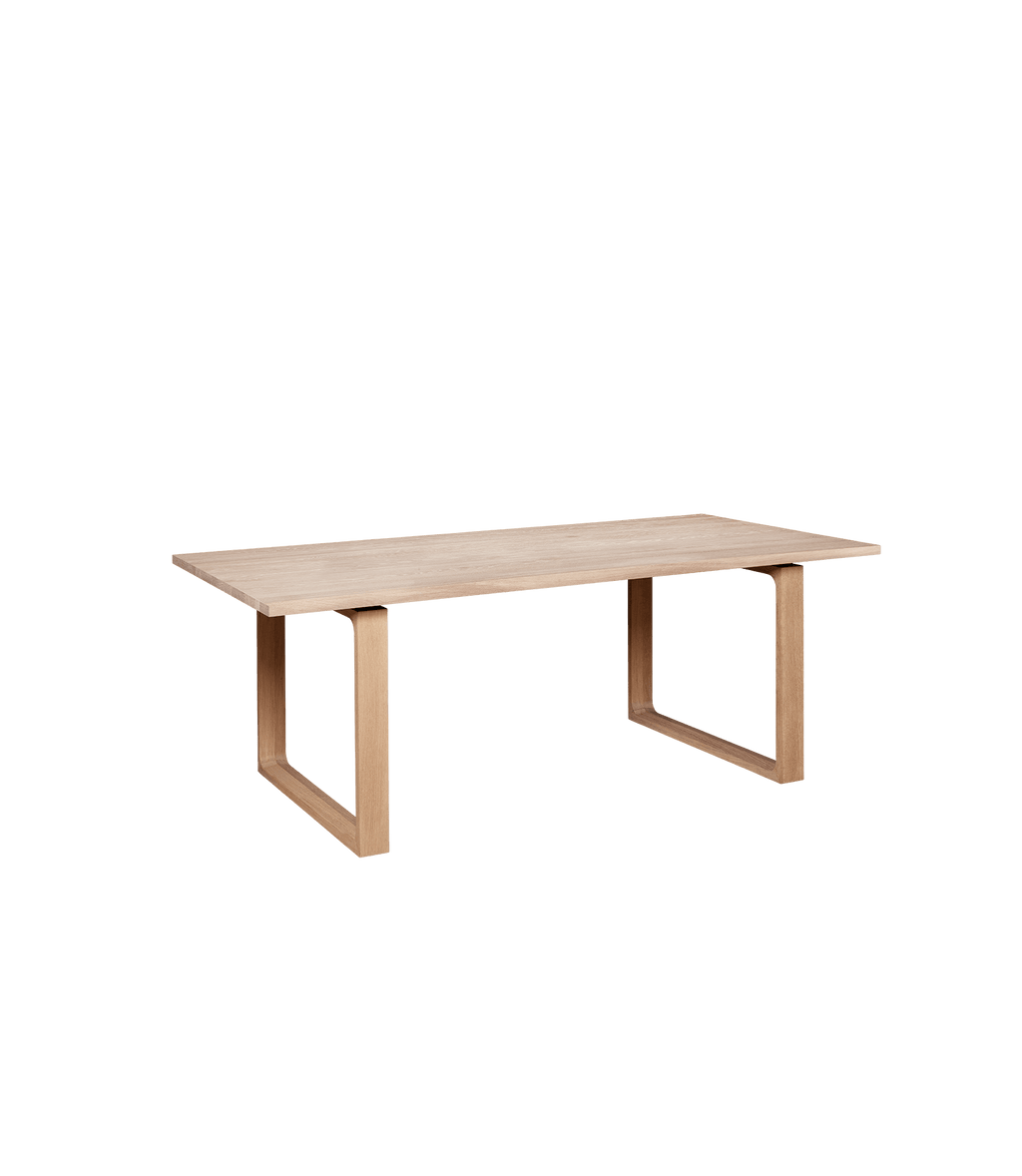 Essay Table 218x95cm