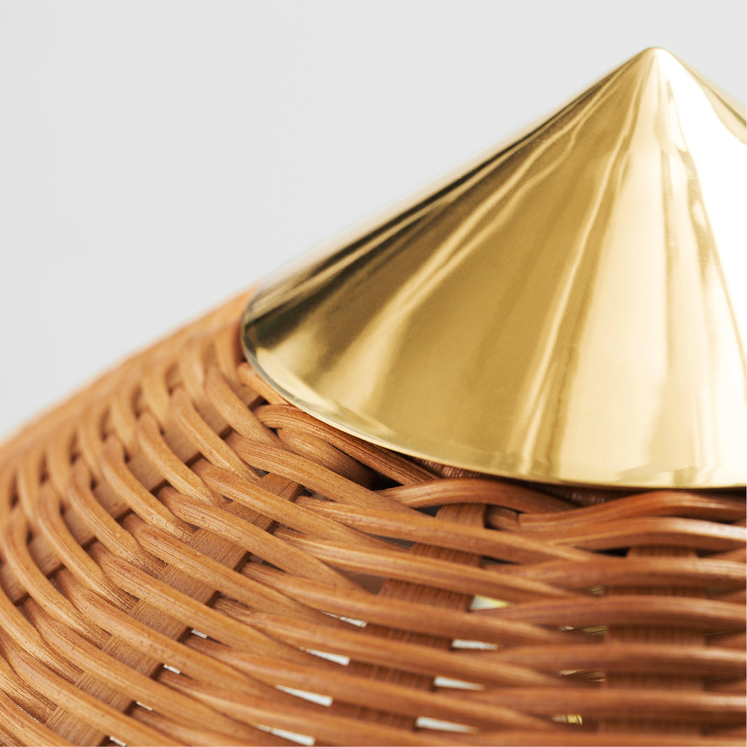 9602 Floor Lamp