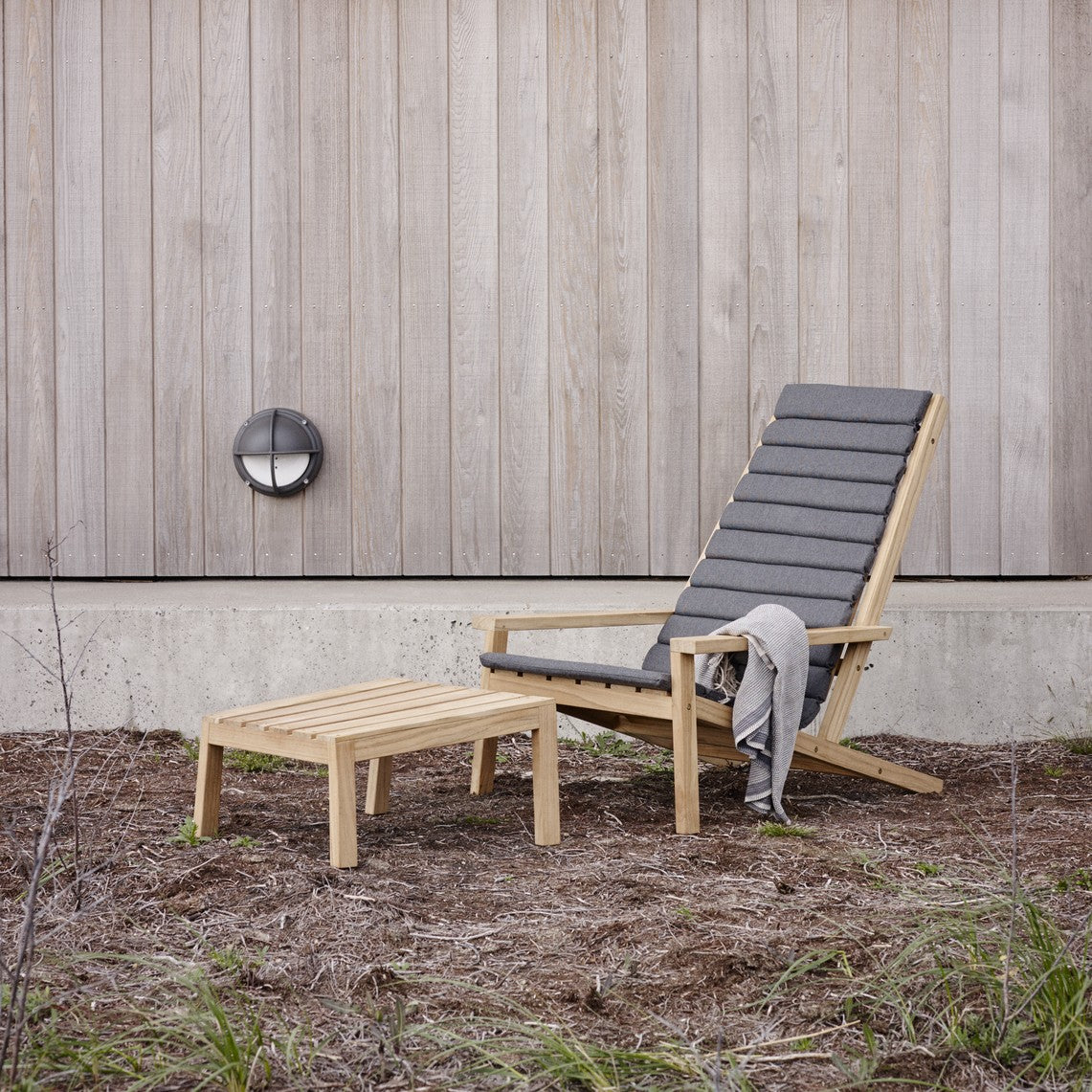 Between Lines Deck Stool