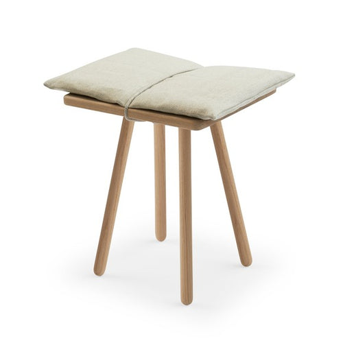 Georg Georg Stool Oak/Linen/Fibre Wadding