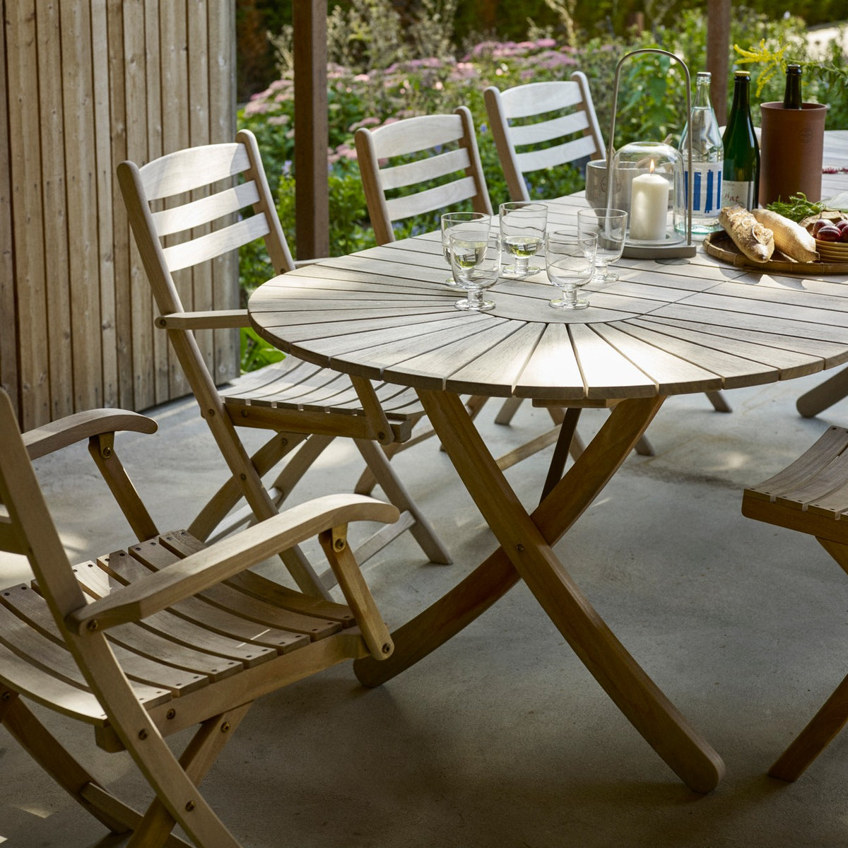 Selandia Table
