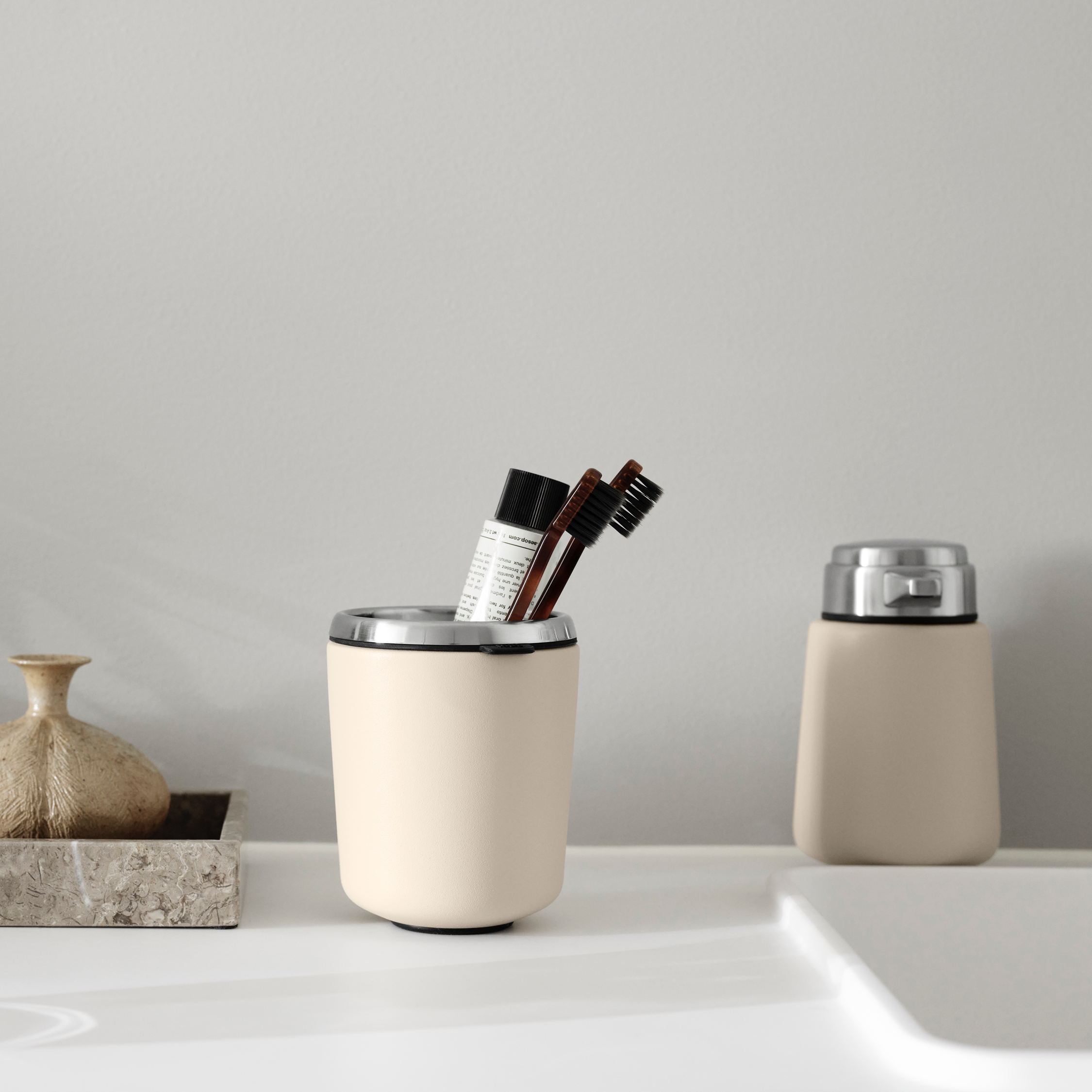 Vipp7, Toothbrush Holder - Beige