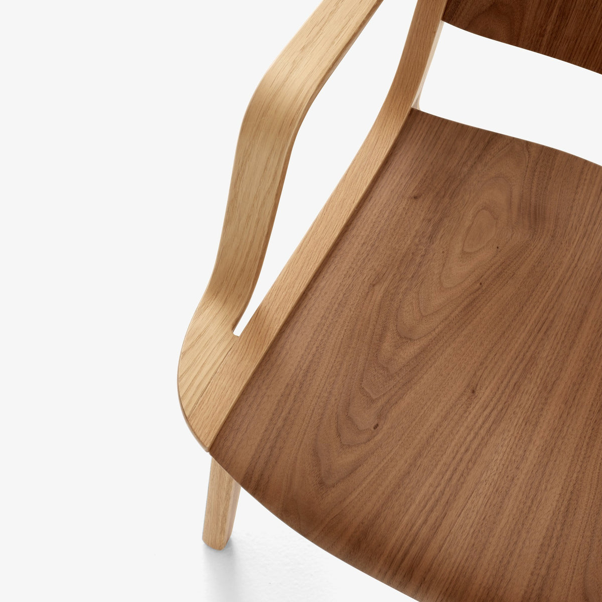 AX Lounge Chair HM11, With Armrest