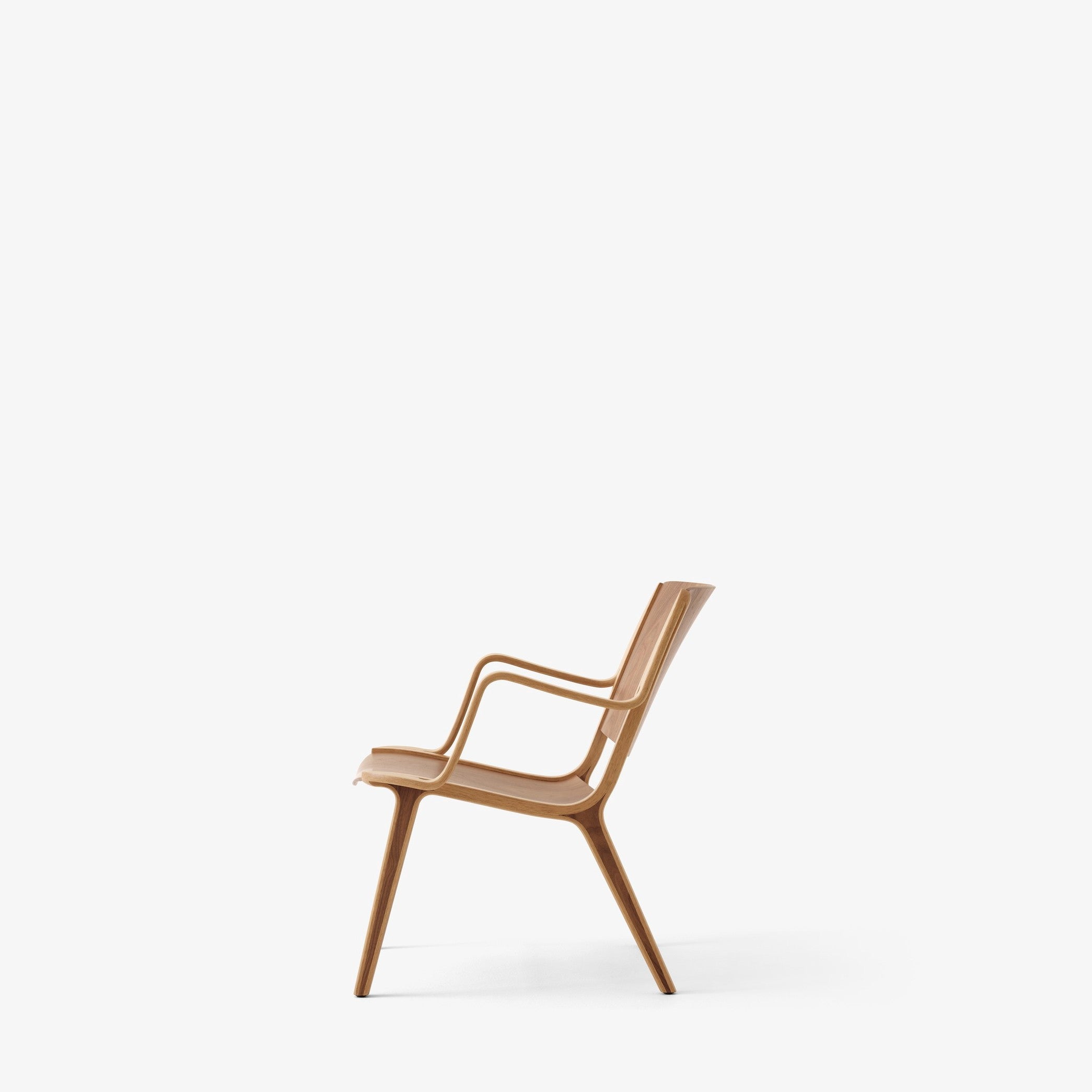 AX Lounge Chair HM11, With Armrest