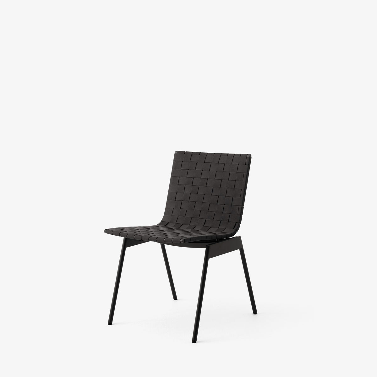 Ville Outdoor Sidechair AV33