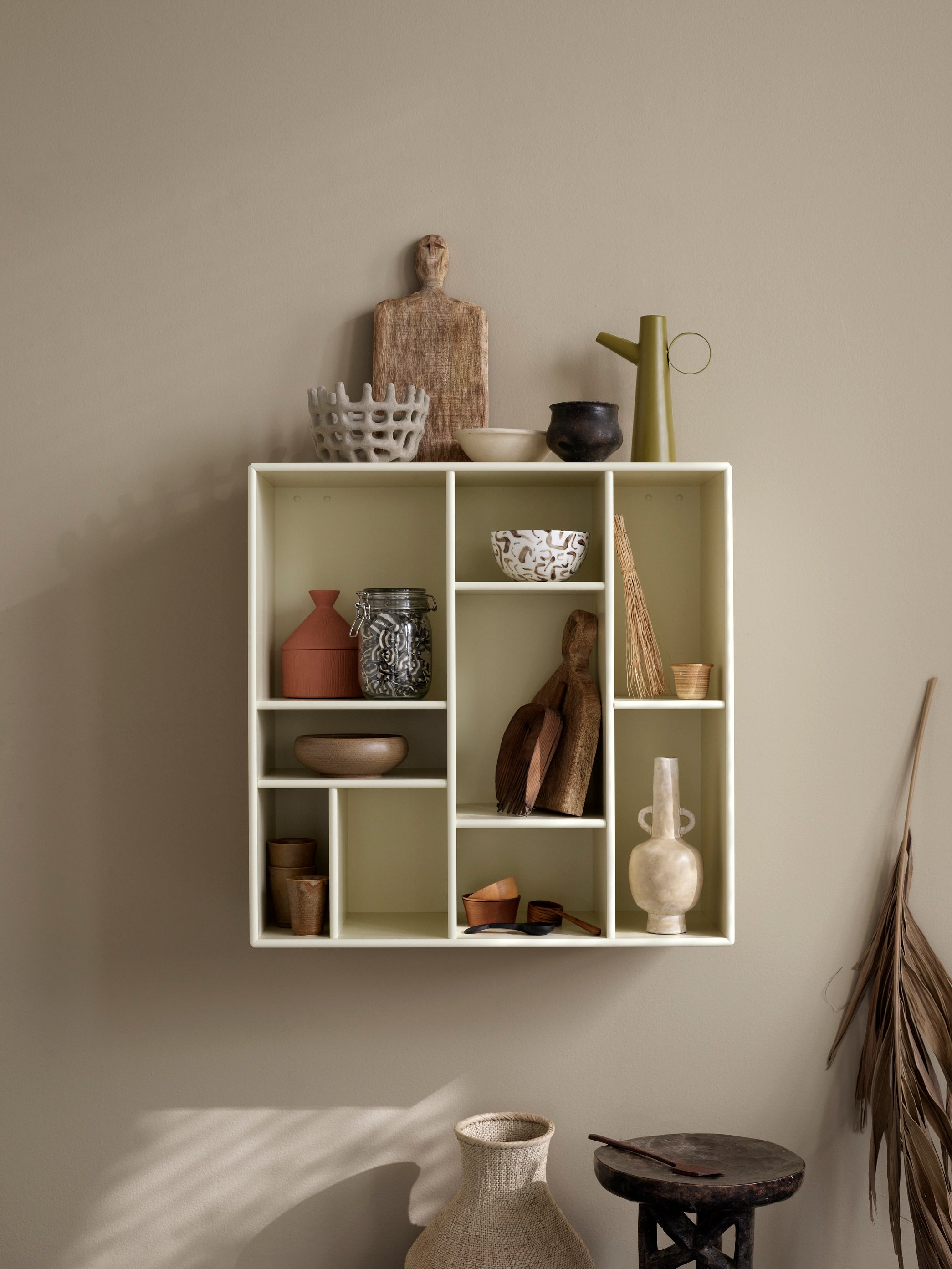 Compile shelving
