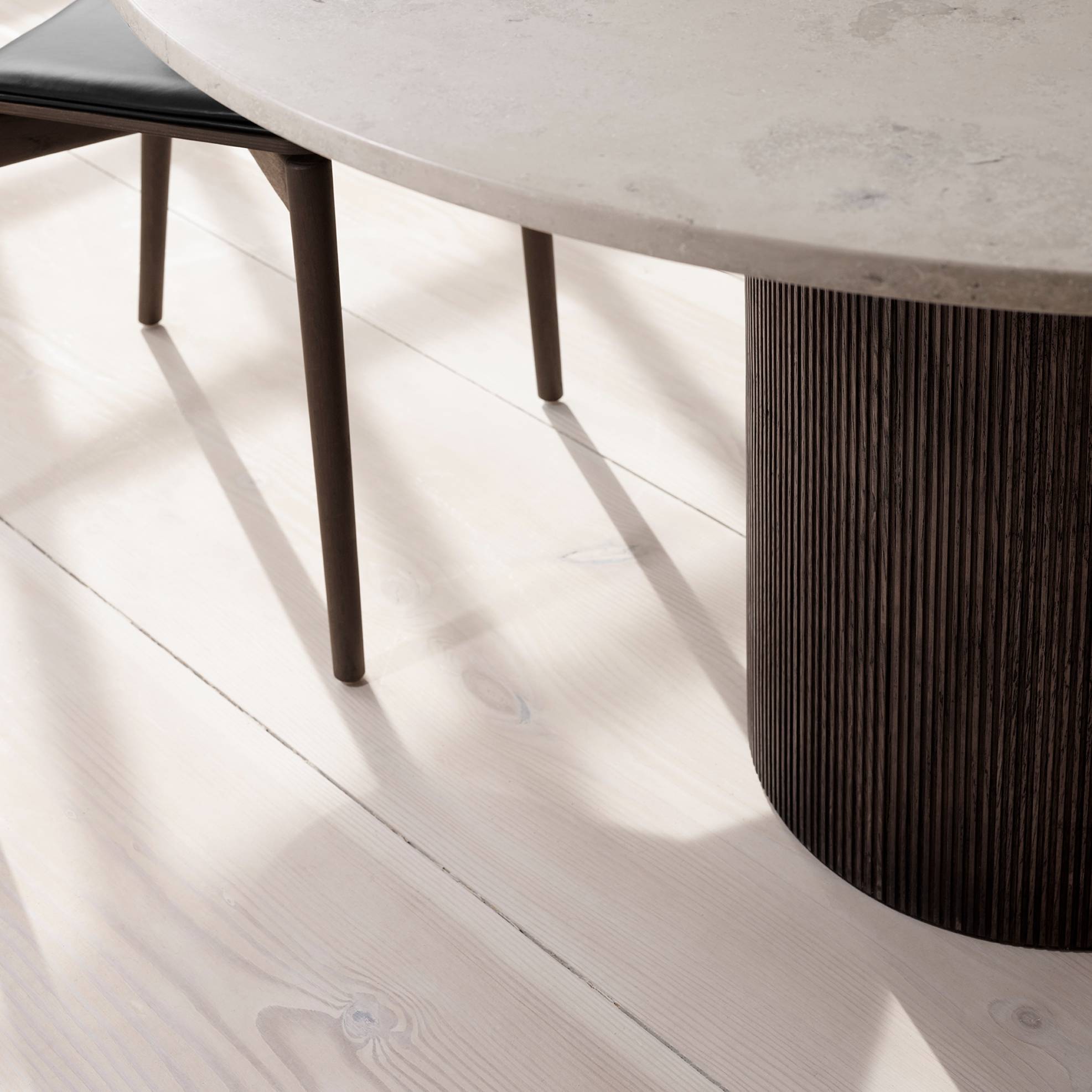 Cabin Round Table