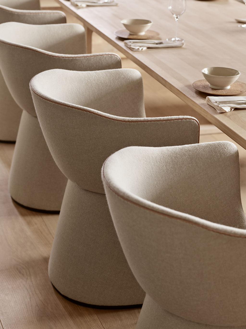 Monolit Dining Chair w/o Leather Piping