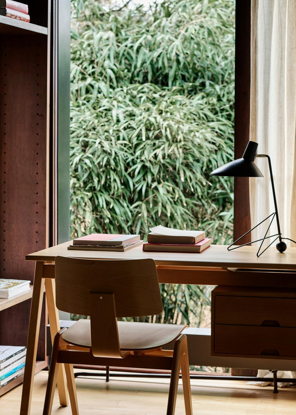 Daystak Side Chair