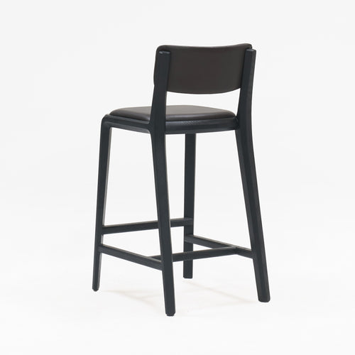 Boardwalk 650 S w/Back UPH S+B Black Oak
