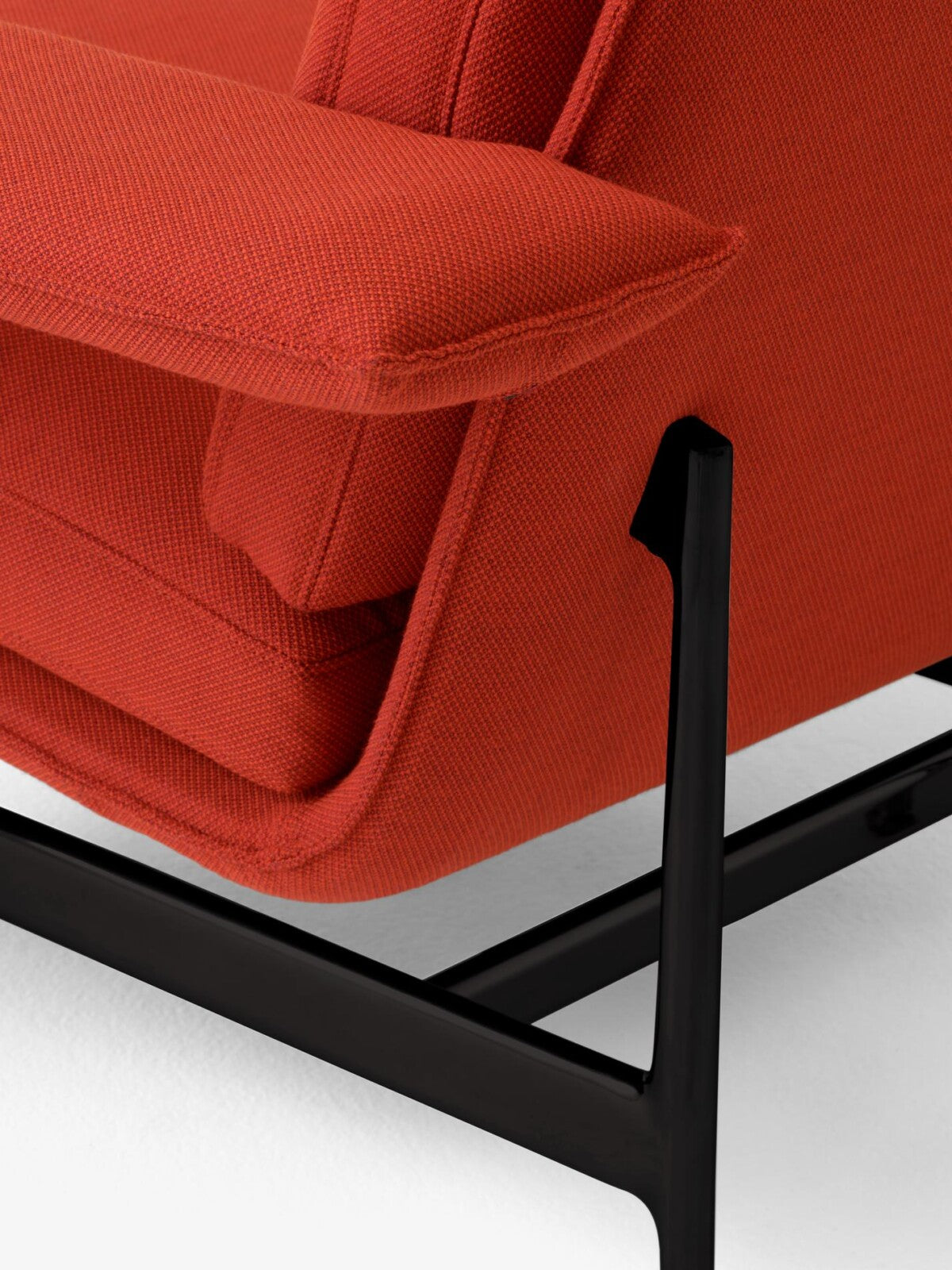 Meantime AV31 Sofa W: 237 cm