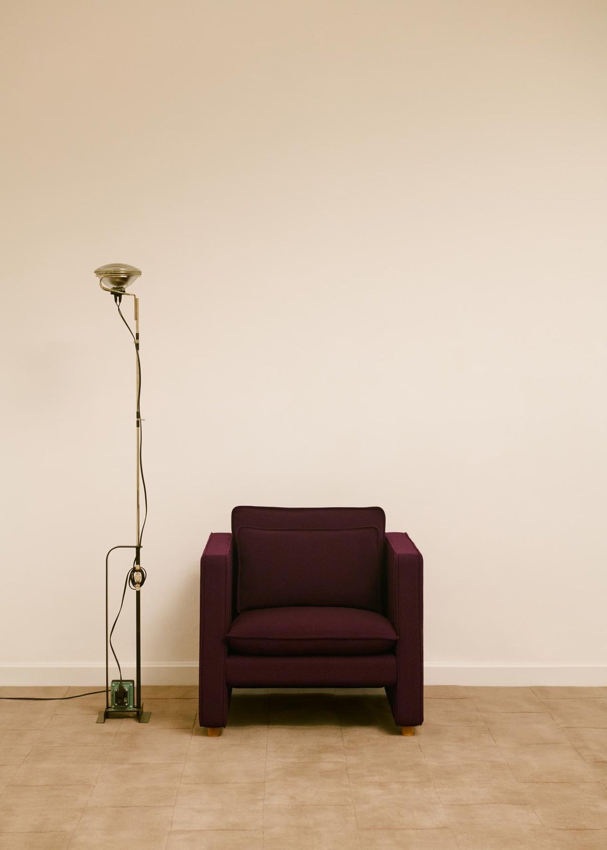Jota Lounge Chair w. Cushion