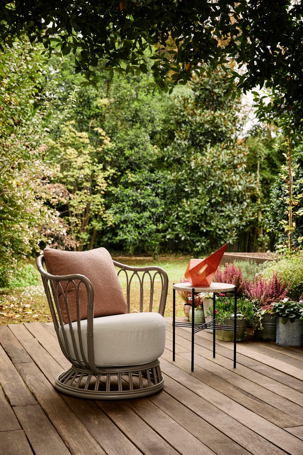 Gubi Grace Outdoor Lounge Chair