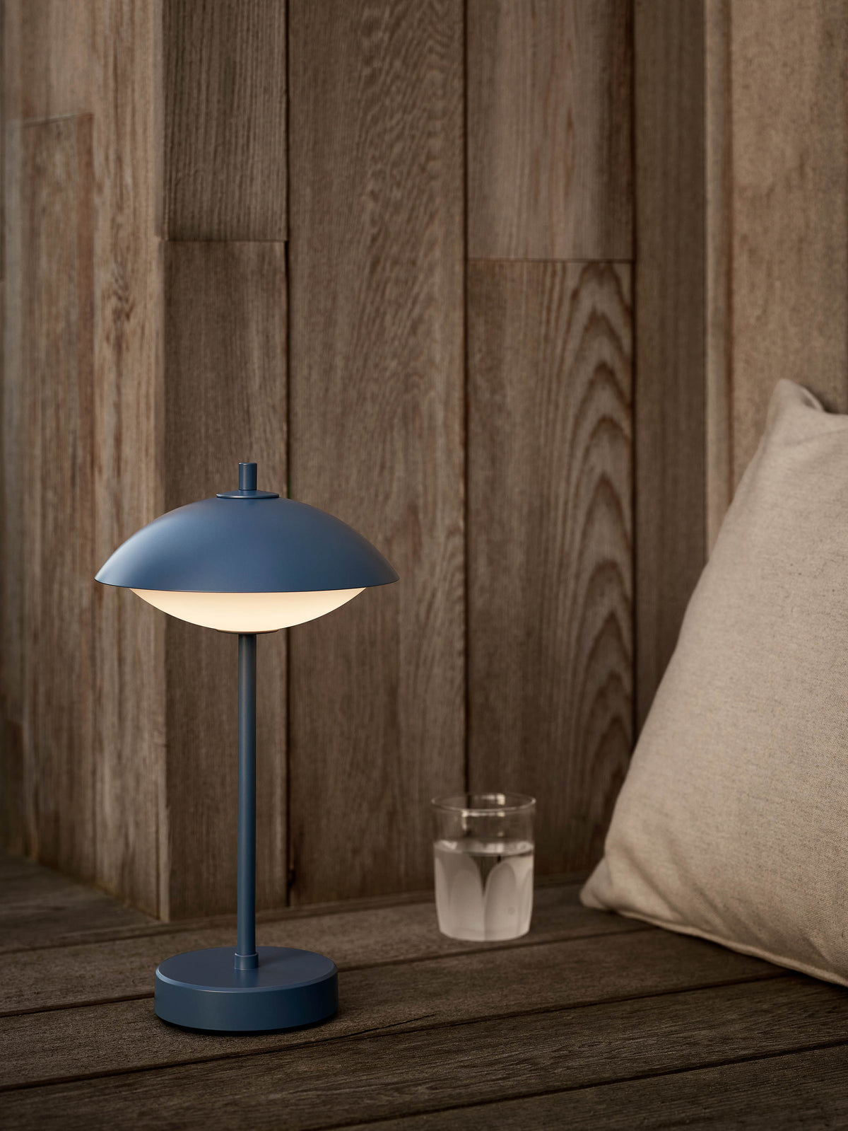 Clam Portable Lamp - Dusk Blue