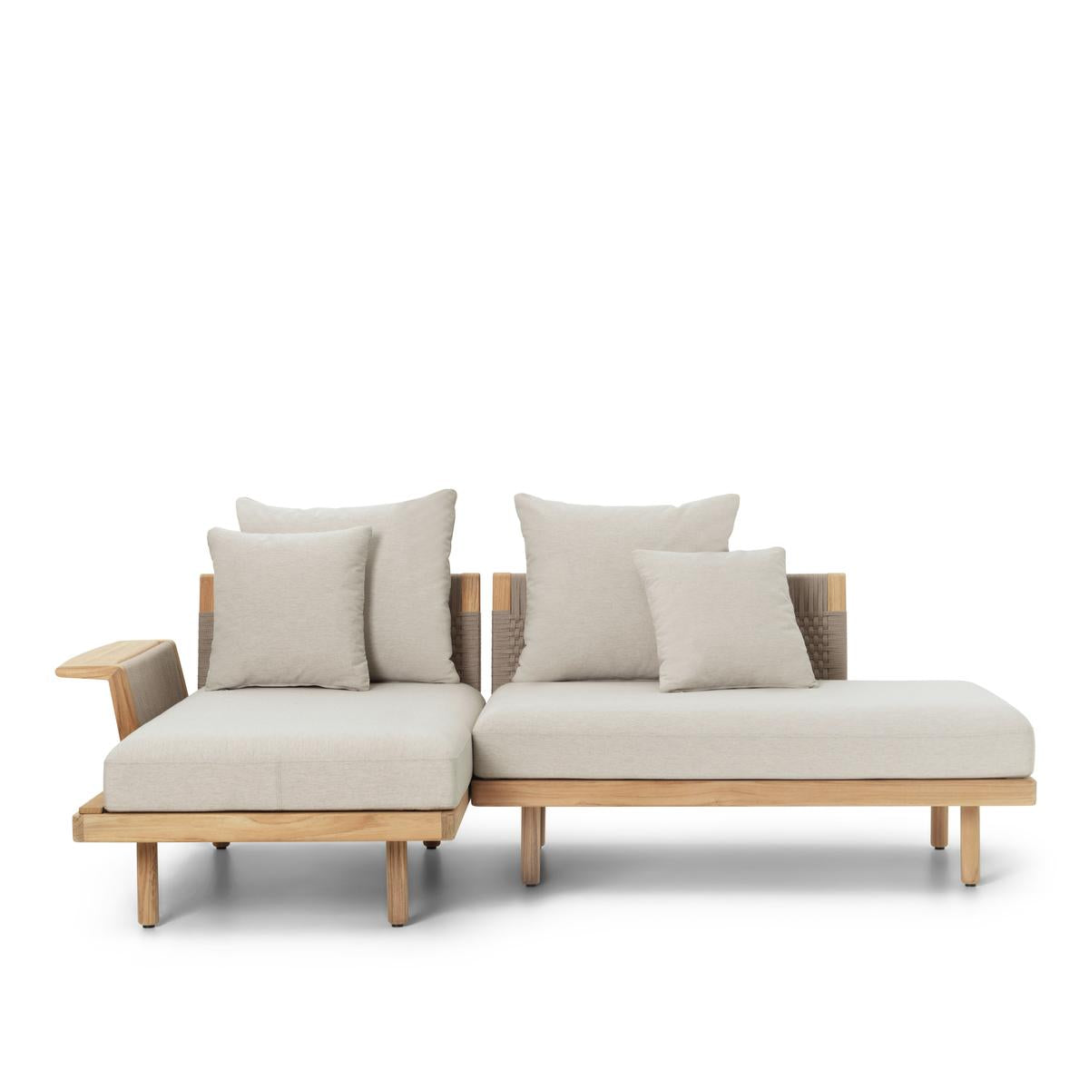 E540 Embrace Outdoor Lounge w. Arm- Teak