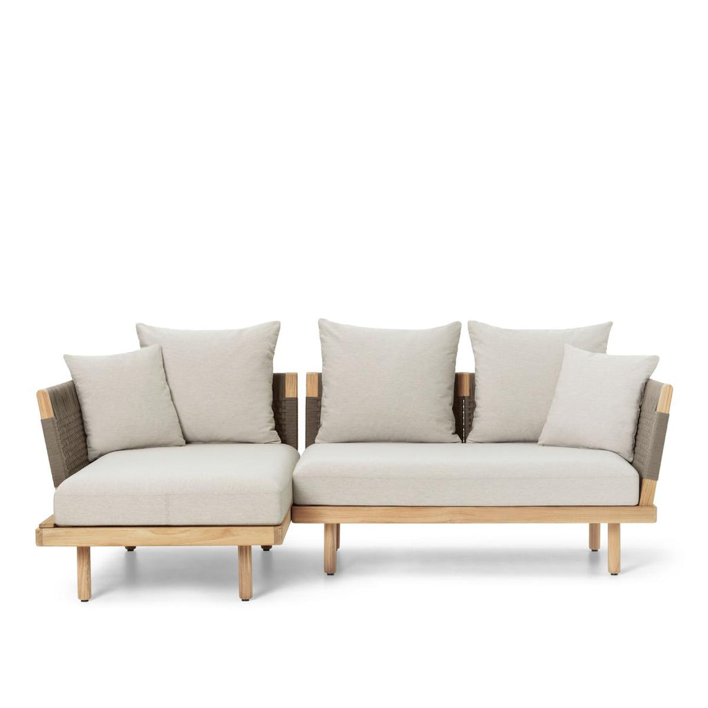 E541 Embrace Outdoor Lounge w. Arm- Teak
