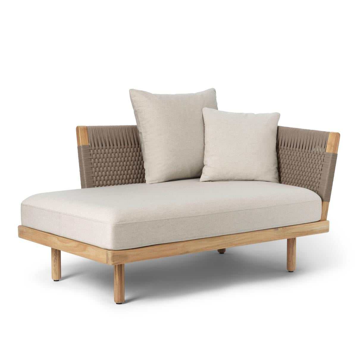 E541 Embrace Outdoor Lounge w. Arm- Teak