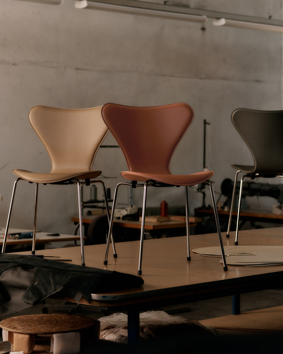 Series 7 Tailored Chair, Brown/Chromed