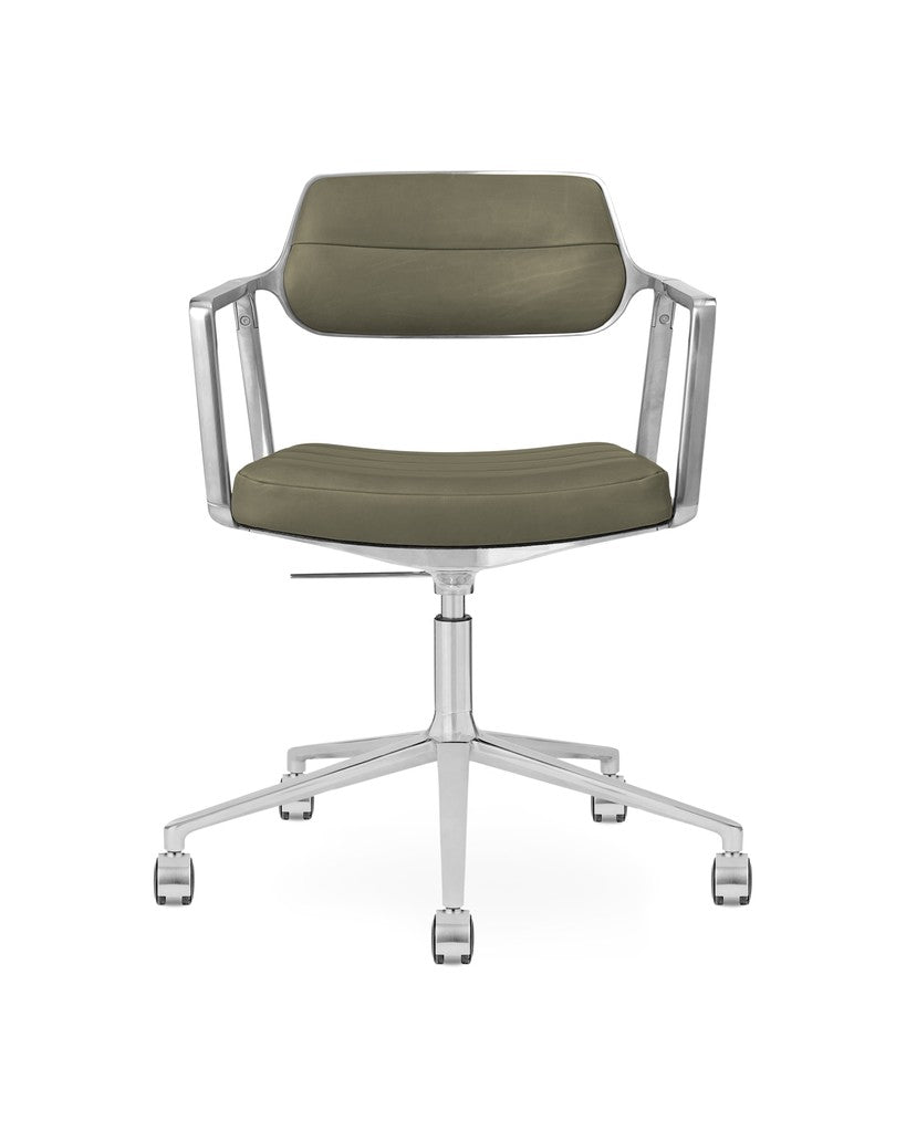 Vipp453+ Swivel Chair